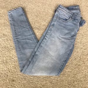 American Eagle skinny jeans